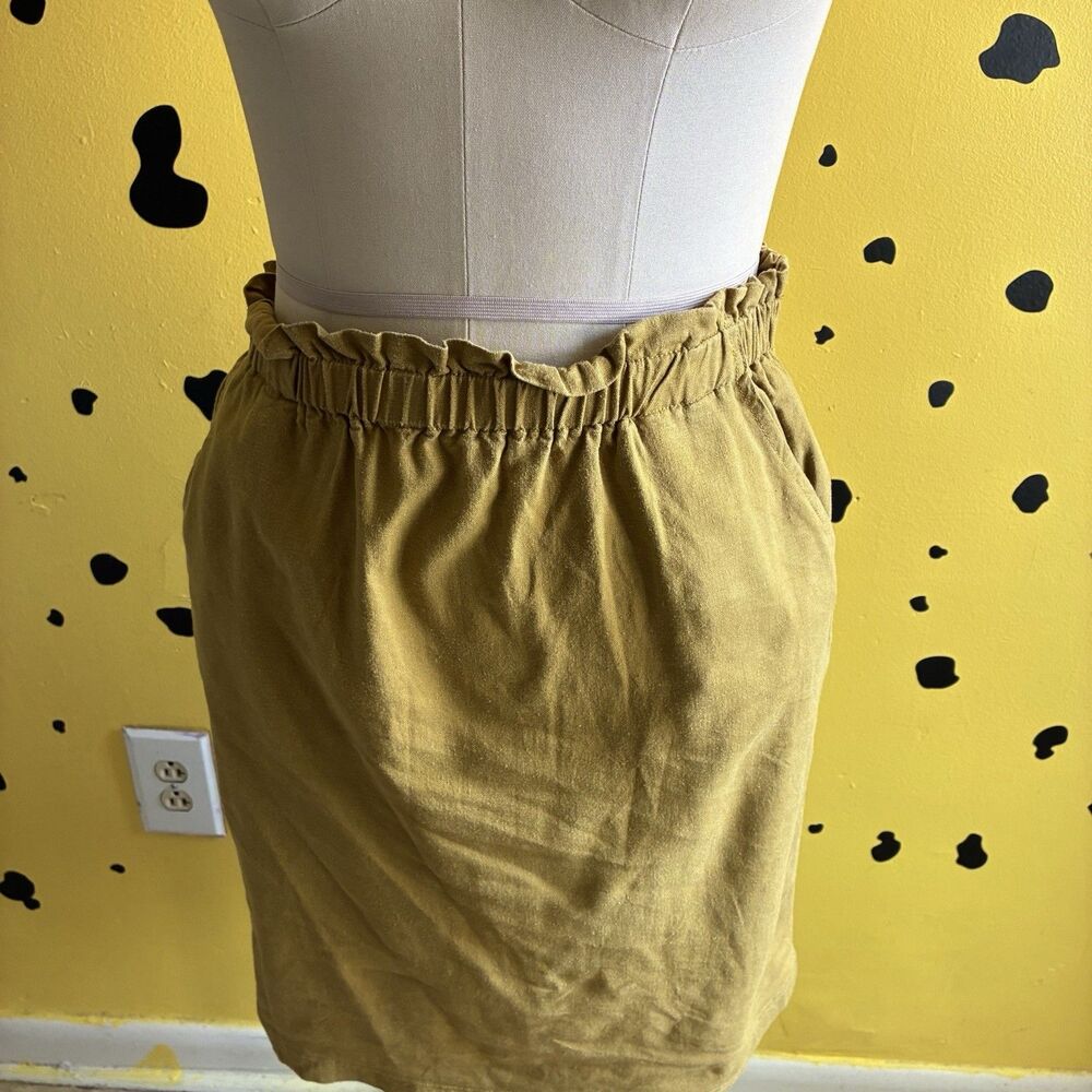 Tan Elastic Waist Skirt  M Minimal Neutral Casual Everyday Aesthetic Officecore